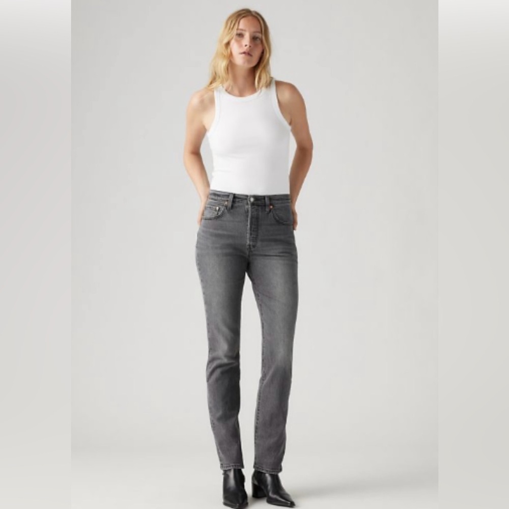 Levi’s 501 swan black size 26